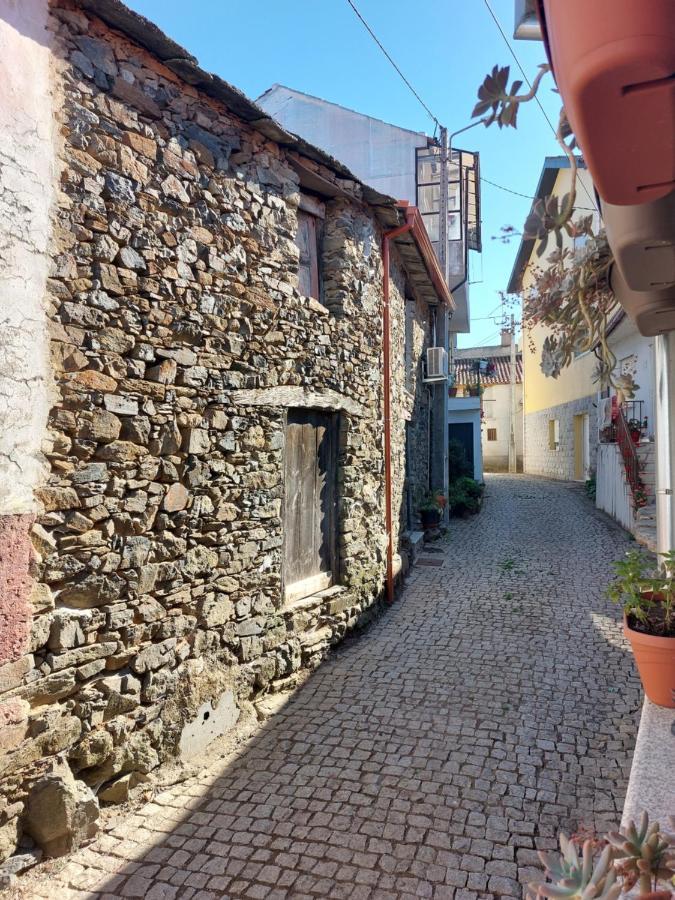 O Palheirinho - Turismo Rural - Braganca Samil Exterior photo